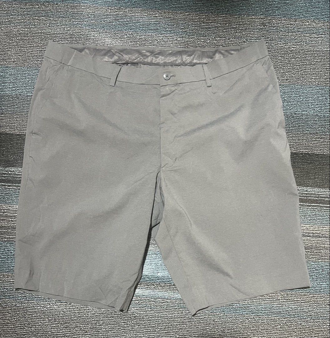 Uniqlo Airsense Short Gray (Category: Shorts) located in Cebu City. Submitted by mark24anth29233 (Listing ID 1465643715, Image 1). Description: Original Size: XL W36-38 L21 Excellent condition No issue.