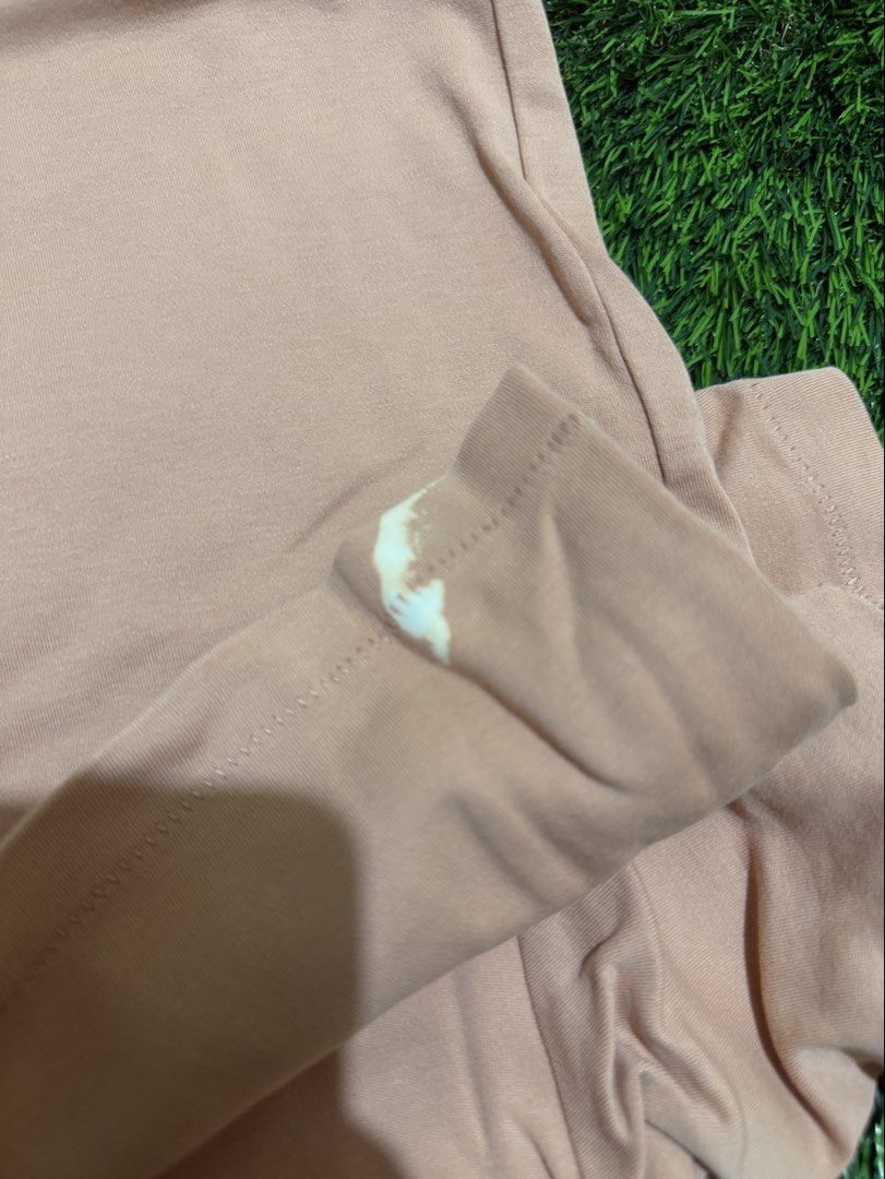 Uniqlo crew neck top (Category: Shirts) located in Bulacan. Submitted by solovedbyjel (Listing ID 1465703415, Image 2). Description: Take all for 400. Swipe to see pics of issues.