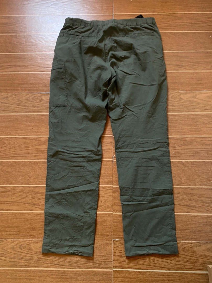 Uniqlo heattech pants (Category: Trousers) located in Paete. Submitted by fat.archives (Listing ID 1465669585, Image 2). Description: Dimes Waist 34 Length 40 Lh 8 +sf.