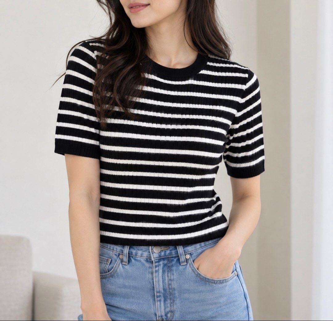 Uniqlo Knitted Stripe (Category: Blouses) located in General Santos City (Dadiangas). Submitted by jaqs87 (Listing ID 1465619606, Image 3). Description: .