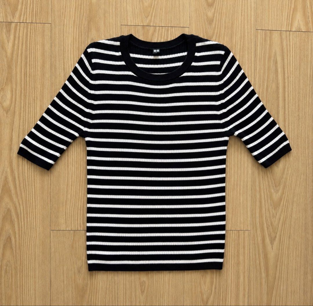 Uniqlo Knitted Stripe (Category: Blouses) located in General Santos City (Dadiangas). Submitted by jaqs87 (Listing ID 1465619606, Image 1). Description: .