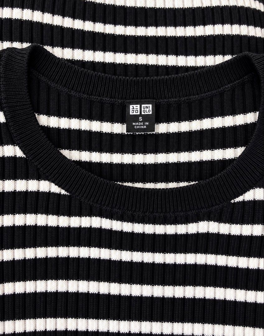 Uniqlo Knitted Stripe (Category: Blouses) located in General Santos City (Dadiangas). Submitted by jaqs87 (Listing ID 1465619606, Image 2). Description: .