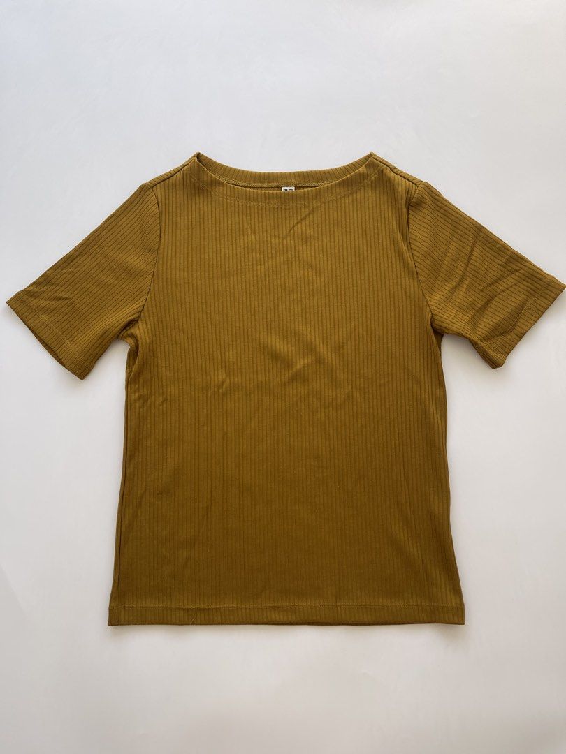 Uniqlo Ribbed Mustard Top (Category: Others Tops) located in Bacolod City. Submitted by euniceclothing_coph (Listing ID 1465591116, Image 1). Description: With slight himulmol Fit S-M.