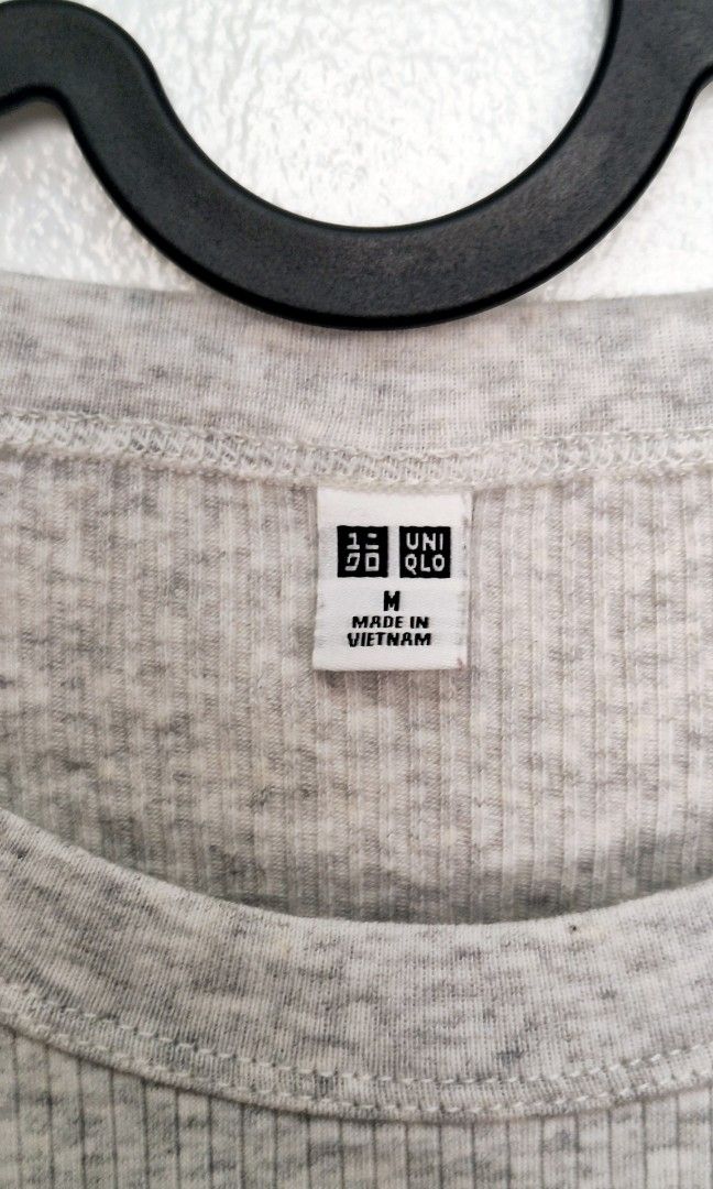 Uniqlo Ribbed Top (Category: Shirts) located in La Trinidad. Submitted by styled.traded (Listing ID 1465749996, Image 2). Description: Size S-M (stretch).