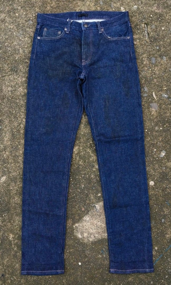 UNIQLO SELVEDGE (Category: Jeans) located in Bacolod City. Submitted by hyoohxzx (Listing ID 1465708195, Image 2). Description: ♻️WTS •UNIQLO SELVEDGE •SLIM STRAIGHT PANTS •SIZE 30 •LENGTH 41 •LEG OPENING 7 •EXCELLENT CONDITION •ALREADY WASH, READY TO WEAR‼️ •PM ME 📩📩📩 •LOCATION BACOLOD CITY, NEGROS OCCIDENTAL📌.