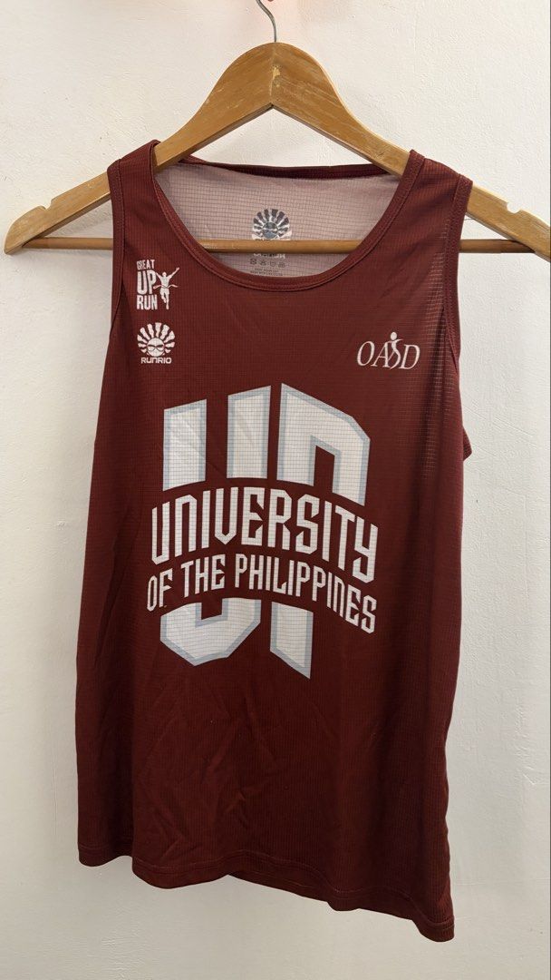 UP Running Singlet Tank Top (Category: Activewear) located in Pasay City. Submitted by sevnco (Listing ID 1465755039, Image 1). Description: Size: XS RFS: Did not attend run, singlet not used.