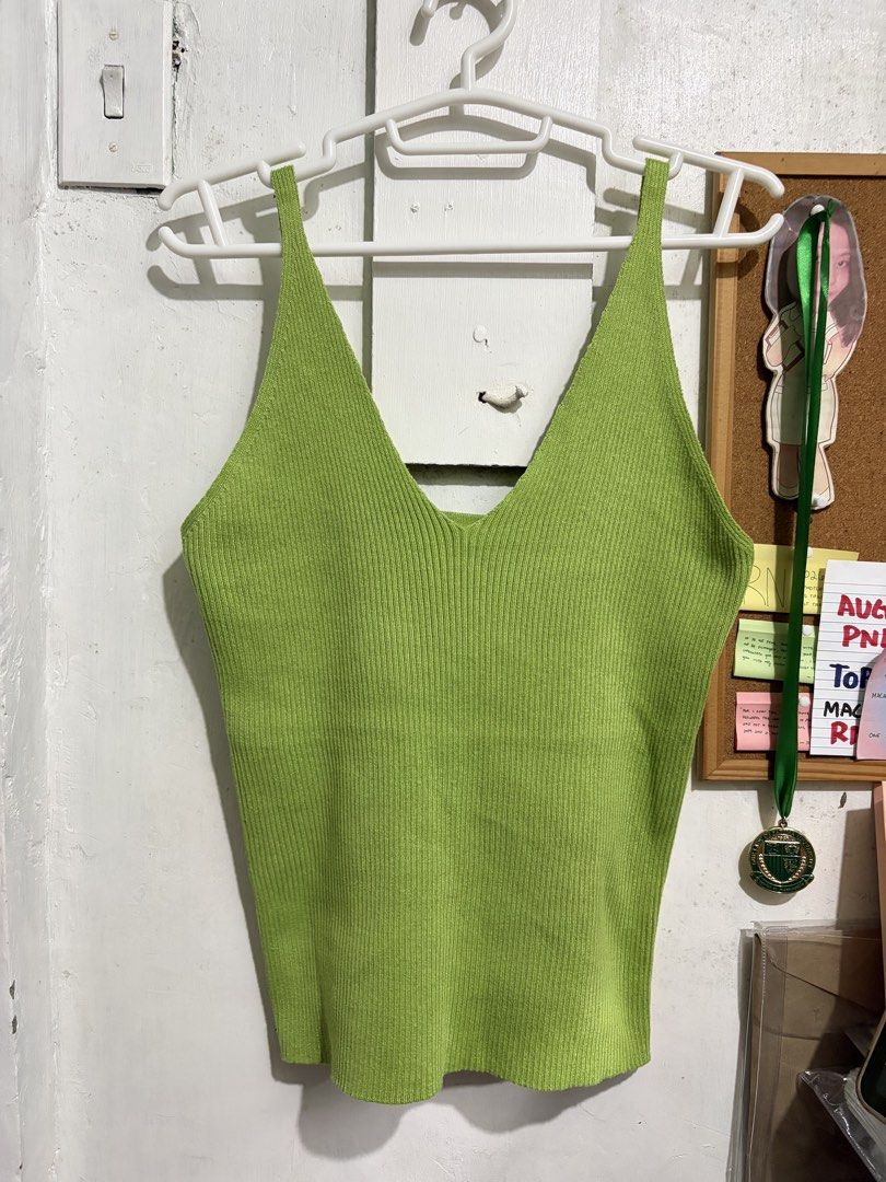 Urban Green Sleeveless Top (Category: Sleeveless) located in Quezon City. Submitted by berrystrawng (Listing ID 1465685230, Image 1). Description: .