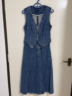 (Category: ) located in . Submitted by yl-preloved (Listing ID 1465726340, Image 1). Description: .