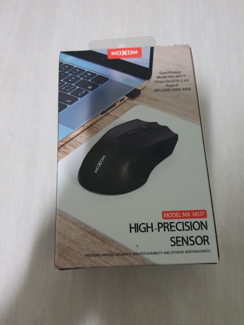 USB Wireless Mouse (Category: Mouse & Mousepads) located in Singapore. Submitted by migmin (Listing ID 1465613639, Image 3). Description: - Model: Moxom MX-MS17 Wireless Mouse (Black) - USB mouse (no bluetooth).