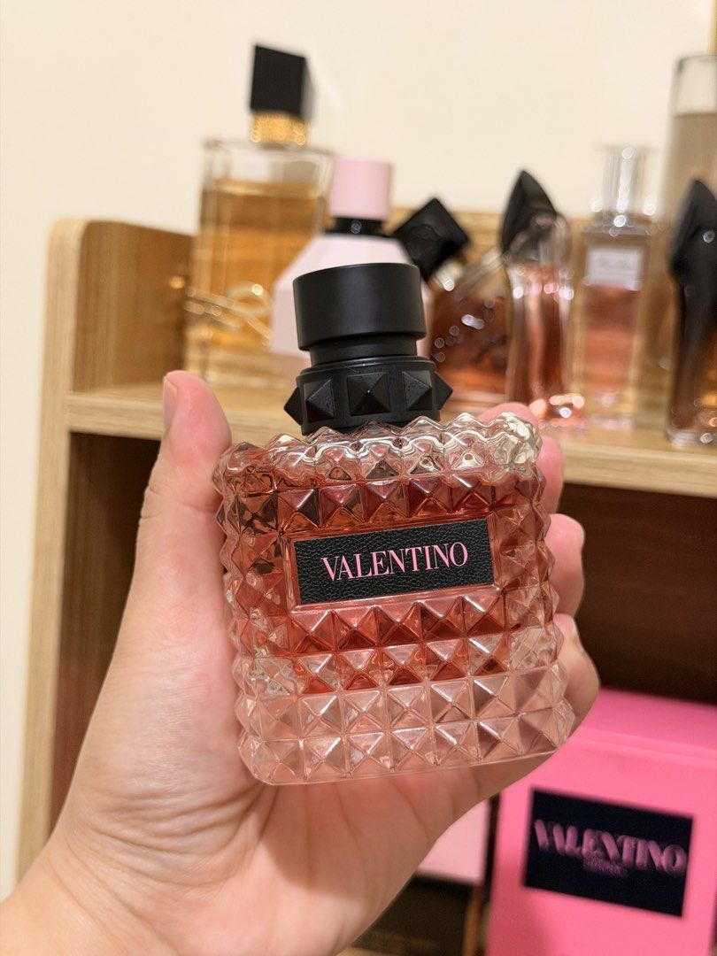 Valentino Donna Born In Roma Eau De Parfum (Category: Fragrance & Deodorants) located in Manila. Submitted by anj_1414 (Listing ID 1465585280, Image 1). Description: - Authentic Valentino Donna Born In Roma perfume - Volume: 96/100ml - Bottle: Iconic heavy glass with punk-inspired rockstuds, black cap, and collar - Fragrance: Beautiful pink juice inside - Inclusions: Original large pink presentation box included.