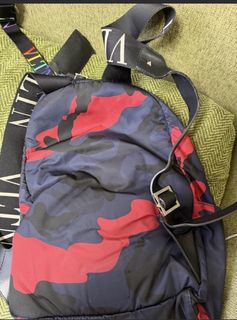 （分類：）位於 。 由 pflee2022 提交（商品編號 1465588221，圖片 1）。簡介： 。