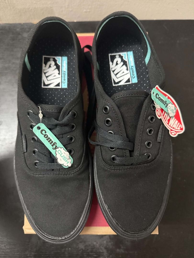 Vans Shoes Black/Black (Category: Sneakers) located in Minglanilla. Submitted by dthreestore (Listing ID 1465631416, Image 1). Description: ▪︎Php 2,000 ▪︎Brand New Authentic ▪︎Follow us on Facebook: D3 Store ▪︎Mode of Payment: Cash/Gcash 🚚 Maxim / J&T (Shipping fee will be shouldered by the buyer) 📍Meet-up (Minglanilla, Cebu) .