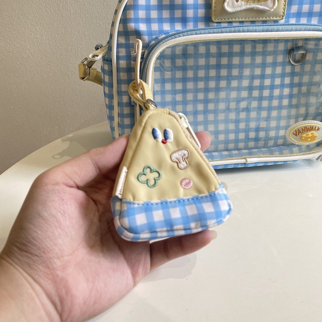 Vanwalk Pizza Series Ita Bag (Category: Luxury Bags & Wallets) located in San Pedro. Submitted by jellybean.co (Listing ID 1465640341, Image 2). Description: .