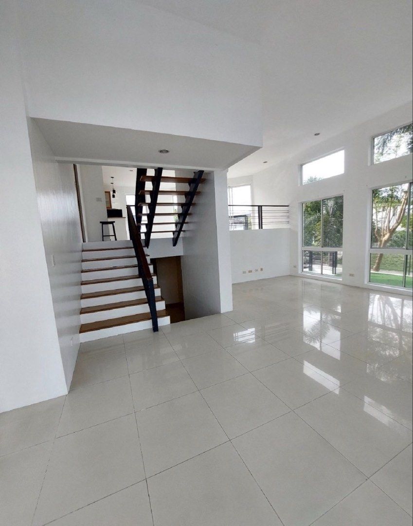 Verdana Homes by Alveo (Category: House & Lot) located in Taguig. Submitted by brokerhanstaneo_09178038728 (Listing ID 1465598225, Image 2). Description: Verdana Homes Lot size: 237sqm Floor area: 320sqm Built: 2007 Semi split type home with 2 storeys Receiving area Powder room 3 bedrooms 2 bathrooms Den with bathroom Family hall 2-car garage Balcony Laundry area Sale- P39M gross Tenanted until Sep 2027 Noemi https://drive.google.com/drive/folder