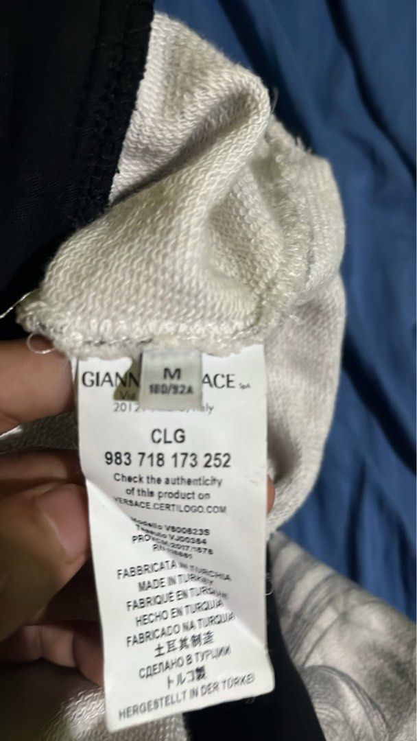 Versace Zip Hoodie (Category: Coats, Jackets and Outerwear) located in Manila. Submitted by young_michael (Listing ID 1465698552, Image 2). Description: .