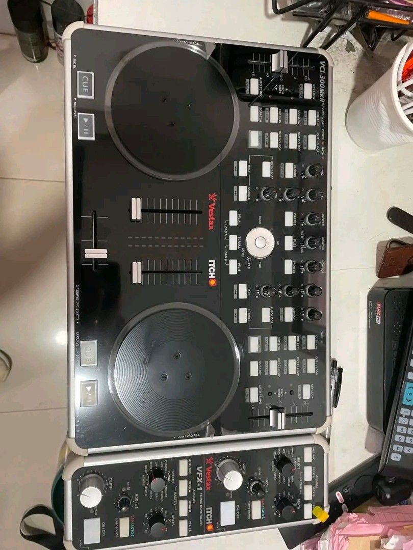 Vestax vci300mk2 with efx control (Category: Portable Music Players) located in Manila. Submitted by djbeatmatchmanila (Listing ID 1465707784, Image 1). Description: Vestax vci300mk2 with efx control and box rush sale for only 6'500php Auto detect on serato dj pro Common issue ni vestax minsan hindi kumakagat ang SCRATCH Metro manila location Test muna bago bayaran.