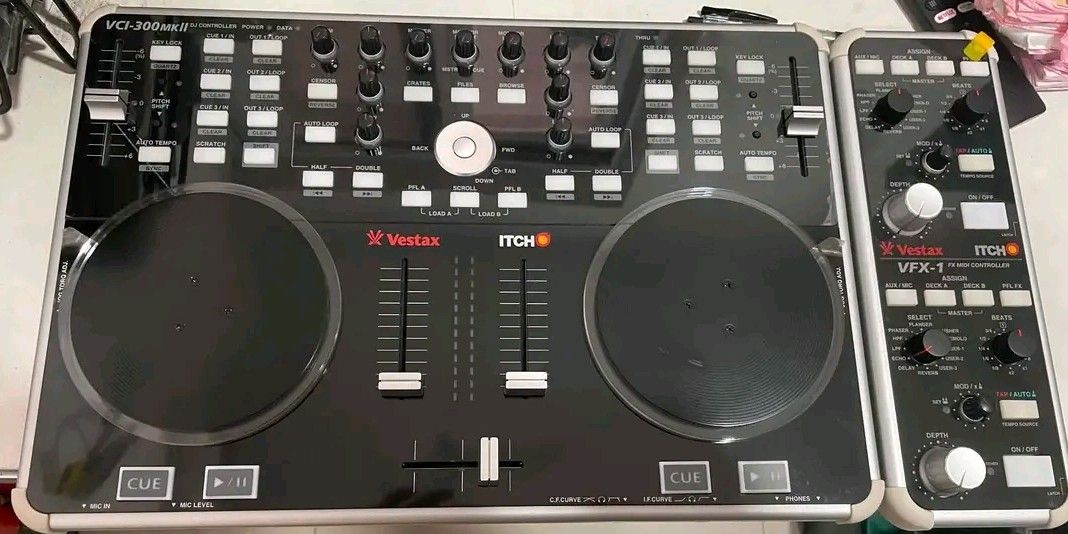Vestax vci300mk2 with efx control (Category: Portable Music Players) located in Manila. Submitted by djbeatmatchmanila (Listing ID 1465707784, Image 2). Description: Vestax vci300mk2 with efx control and box rush sale for only 6'500php Auto detect on serato dj pro Common issue ni vestax minsan hindi kumakagat ang SCRATCH Metro manila location Test muna bago bayaran.