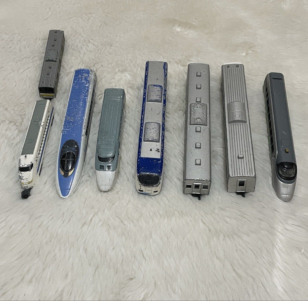 Vintage die cast metal trains bundle (Category: Interactive Toys) located in Quezon City. Submitted by sissymissy1527 (Listing ID 1465749358, Image 1). Description: Die cast lahat except sa 1pc, check the last photo With signs of usage Selling as is where is.