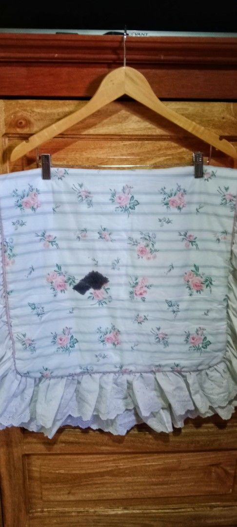 Vintage Floral Pattern Long Pillowcase with white eyelet ruffle (Category: Bedding & Towels) located in Mangaldan. Submitted by closetqwin (Listing ID 1465636558, Image 3). Description: - With black ink stain as seen in the 3rd and 4th pictures -Size 37.5 inches Length and 18.5 inches Width - Beautiful ruffled eyelet lace trim around the edges - Convenient envelope closure on the back - Perfect for adding a shabby chic or cottagecore vibe to your