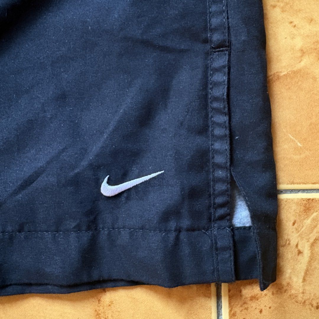 VINTAGE NIKE COTTON LINED TRACK PANTS (Category: Activewear) located in Manila. Submitted by mikodvn (Listing ID 1465639381, Image 2). Description: VINTAGE NIKE COTTON LINED TRACK PANTS WxL 30x41 STRETCHABLE WAIST LEG OPENING 9 9.5/10 CONDITION.