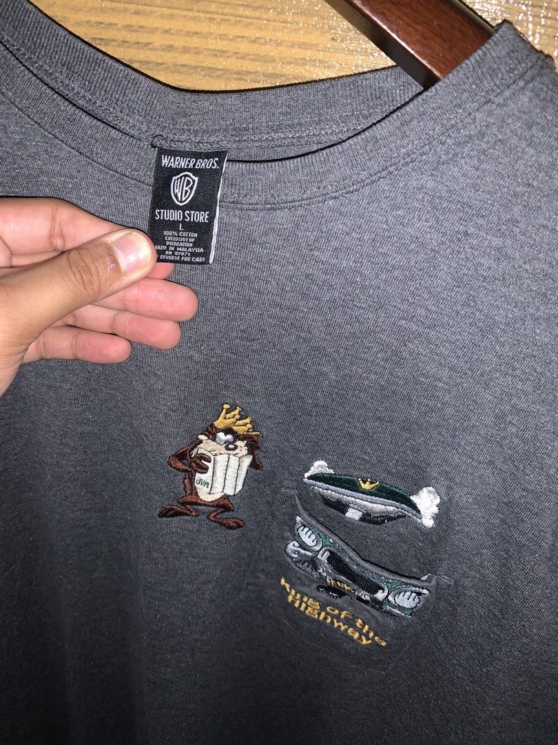 Vintage taz pocket tee (Category: Tshirts & Polo Shirts ) located in Valenzuela. Submitted by Caloooy (Listing ID 1465735279, Image 2). Description: .