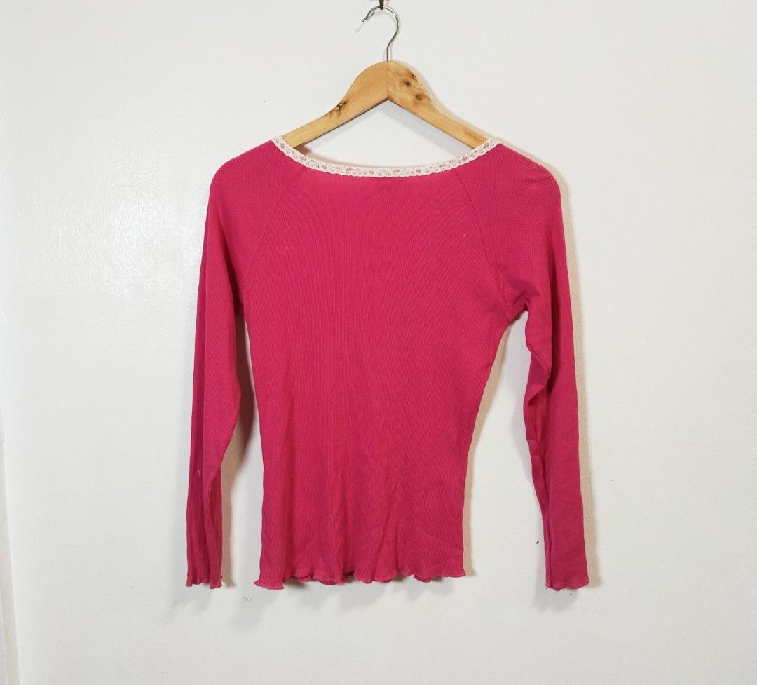 Vintage y2k abercrombie henley top (Category: Longsleeves) located in Pateros City. Submitted by blashjunks.y2k (Listing ID 1465716672, Image 3). Description: VINTAGE ABERCROMBIE HENLEY TOP SIZE LARGE ON TAG 23" LENGTH 18" WIDTH 1500PHP MSG US.