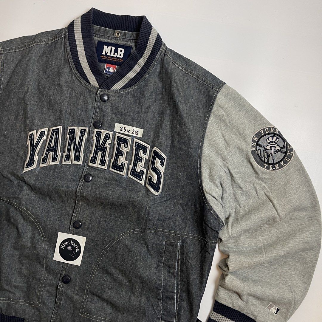 VINTAGE YANKEES VARSITY JACKET XL (Category: Coats, Jackets and Outerwear) located in Taguig. Submitted by _blisskarte_ (Listing ID 1465683993, Image 2). Description: • width: 25 • length: 28 📍Guadalupe Cembo, Taguig 🚚Via J&T / Lalamove / Meet-up.