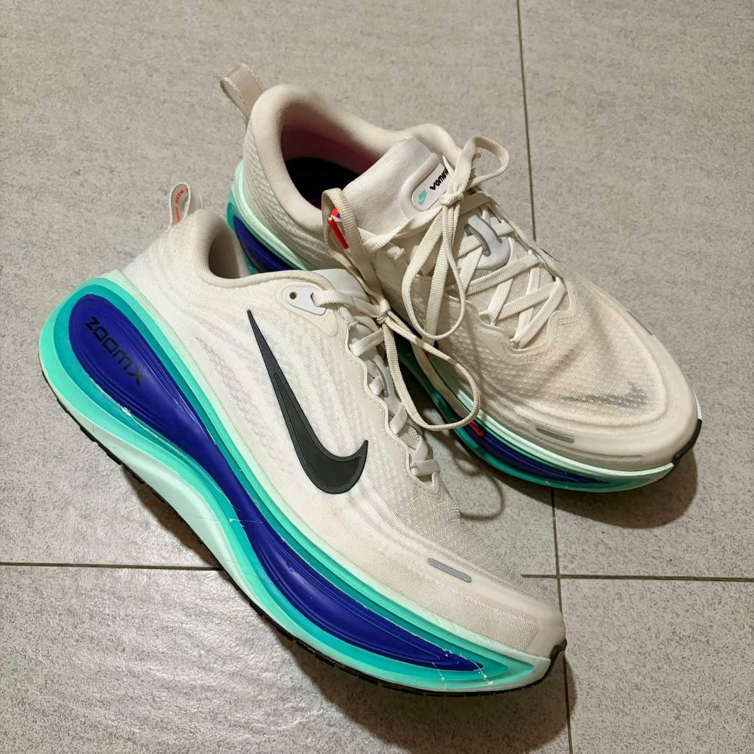 Vomero plus (Category: Casual Shoes) located in Angeles City. Submitted by keedriae (Listing ID 1465686558, Image 1). Description: Vomero plus Complete with Box and shoe tree srp:9k plus Used almost 20K run PRICE: 6k php Meetup around pampanga or sf.