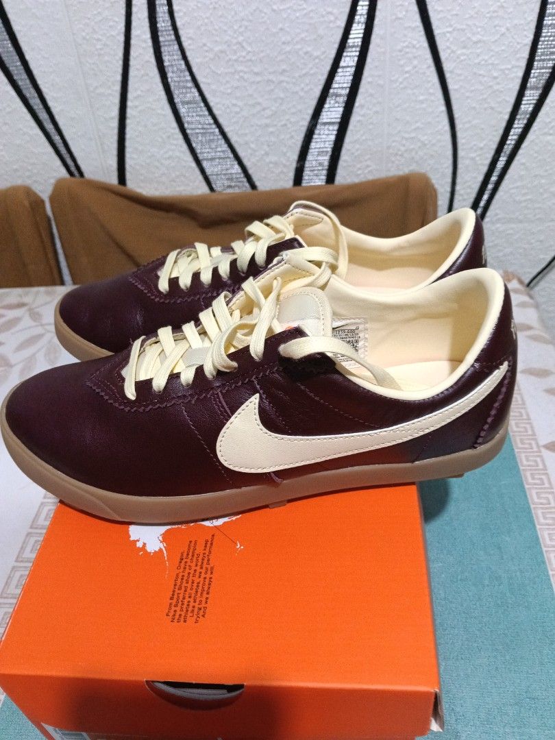 W Nike Astrograbber (Category: Activewear) located in Cavite. Submitted by purplepink30 (Listing ID 1465633317, Image 2). Description: .
