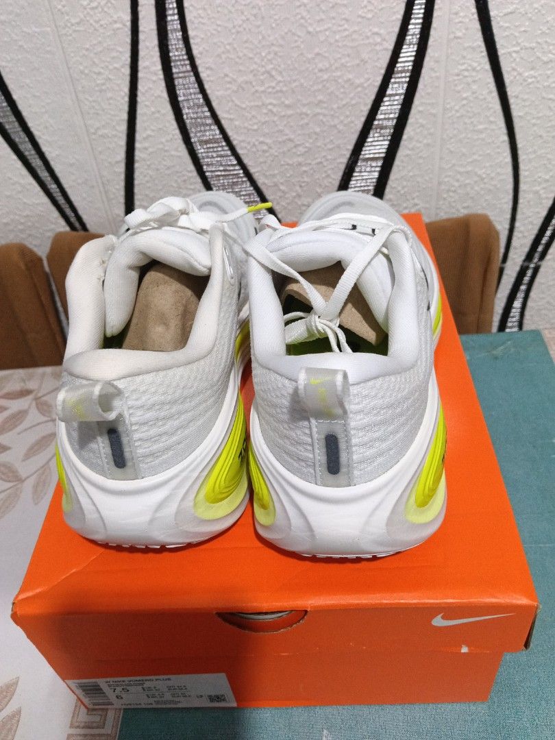W Nike Vomero Plus (Category: Activewear) located in Cavite. Submitted by purplepink30 (Listing ID 1465622268, Image 3). Description: .