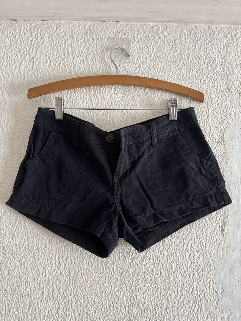 Wallflower Black Shorts (Category: Shorts) located in Cebu City. Submitted by danabelleza (Listing ID 1465629138, Image 1). Description: - Brand: Wallflower - Color: Classic black - Material: Comfortable, breathable cotton - Fit: Mid-rise waist - Features: Front pockets, button fly closure, and chic folded cuffs - Condition: Excellent basic for casual tees and crop tops.