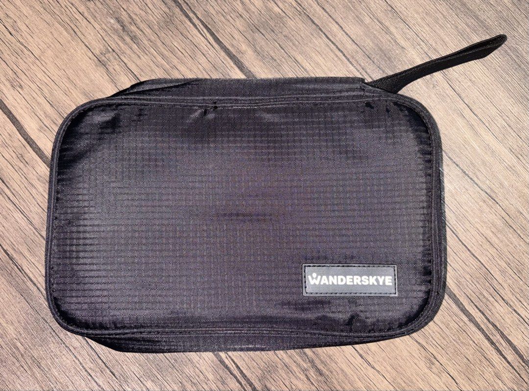Wandersyke Toiletry Bag - 6” x 10” x 3.5” (Category: Travel Essentials & Accessories) located in Quezon City. Submitted by dardsa (Listing ID 1465592349, Image 2). Description: WYSIWYG Wandersyke Toiletry Pouch 6 inches x 10 inches x 3.5 inches (L x W x H).