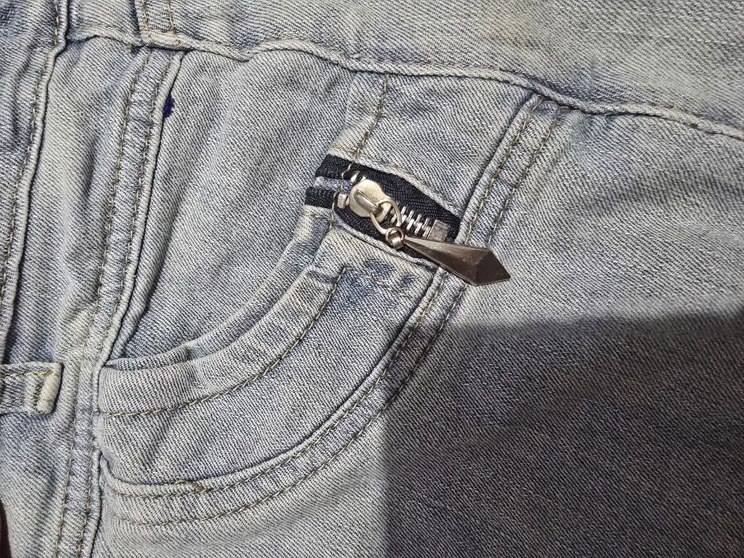Washed Denim Skort (Category: Skirts) located in Quezon City. Submitted by dinesaur (Listing ID 1465728234, Image 3). Description: fits 36-38.