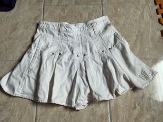 (Category: ) located in . Submitted by yve.aine (Listing ID 1465589018, Image 1). Description: .