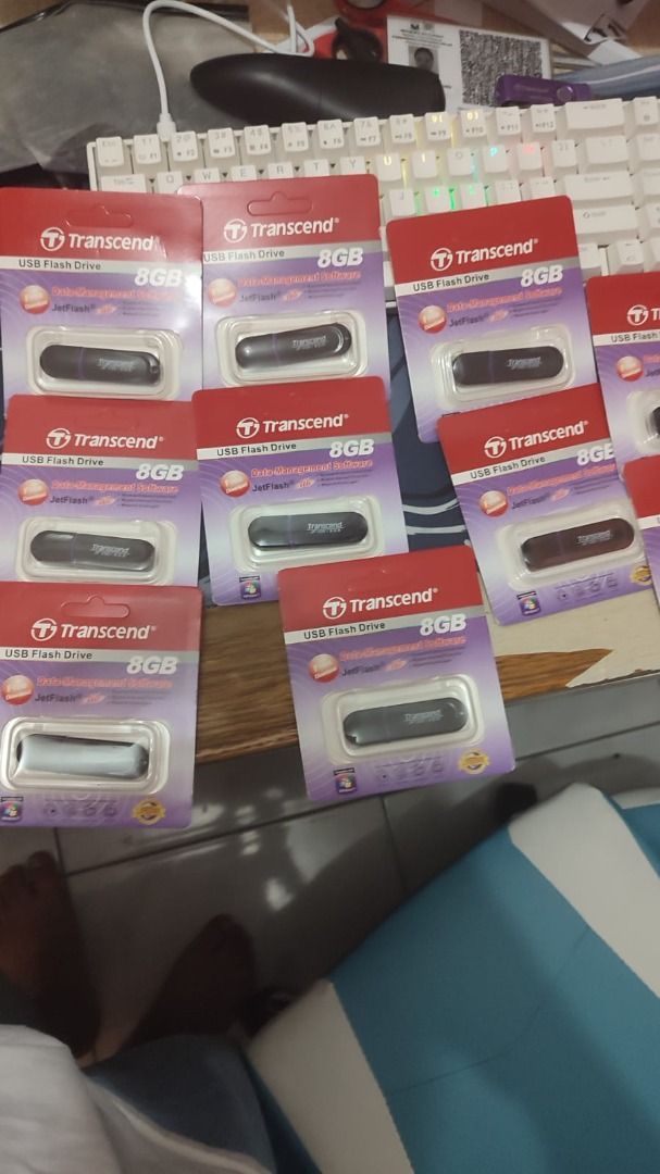 (Windows 11 Pro Installer) With Free Bootable USB (Category: Hard Disks & Thumbdrives) located in Caloocan City. Submitted by liveocean_a82dee (Listing ID 1465675885, Image 1). Description: Windows 11 Pro with license key in Bootable USB easy to use plug and play with instruction on given message nalng po salamat.
