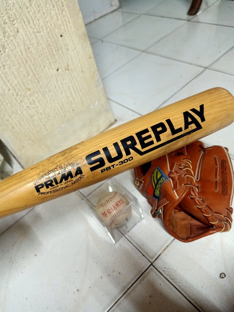 WOOD BASEBALL BAT SET (Category: Other Sports Equipment and Supplies) located in Caloocan City. Submitted by ryanpaulpalomado12 (Listing ID 1465634138, Image 3). Description: +FOR SALE+ P1,500 TAKE ALL SET *WOOD BASEBALL BAT *BASEBALL WITH SIGN AND ACRYLIC CASE *MIZUNO BASEBALL GLOVES LOCATION : TANZA UNO NAVOTAS CITY..