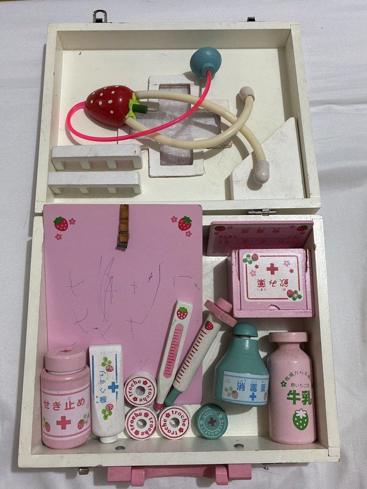 wooden toy (Category: Kids Toys) located in Subic. Submitted by rosalyntlopez (Listing ID 1465638981, Image 1). Description: as is with pen marks posted flaws 1 lock has defect with signs of usage declared as is preloved.