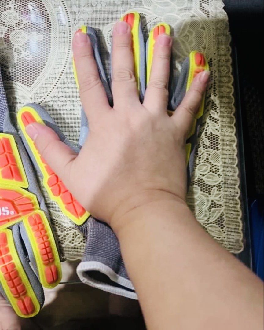 Working Gloves Ormadus 🇺🇸 (Category: Industrial Equipment) located in Paranaque City. Submitted by arianem031087 (Listing ID 1465645104, Image 2). Description: .