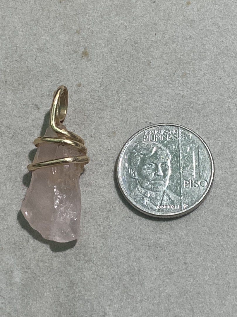 Wrapped stone pendant (Category: Necklaces) located in Binan City. Submitted by retroz_collections (Listing ID 1465758429, Image 1). Description: .