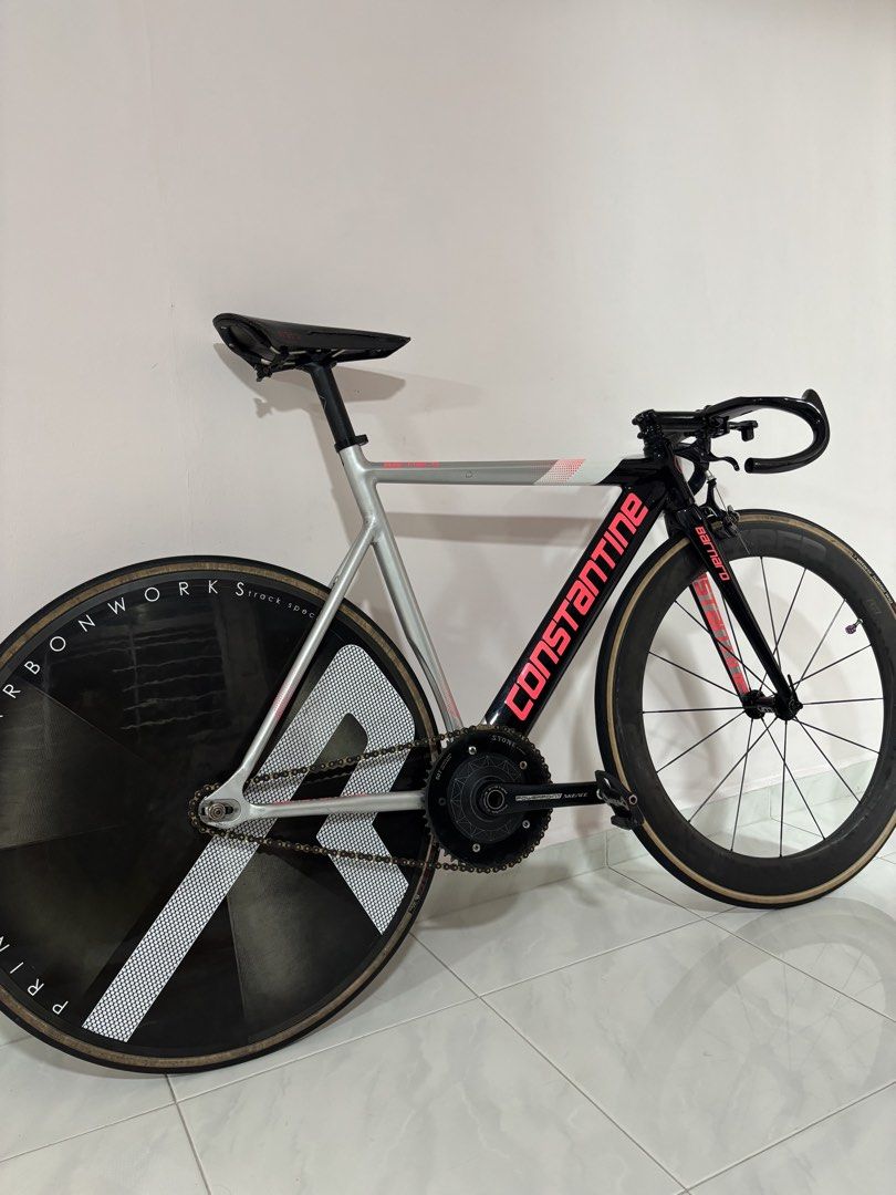 WTB FIXIE FRAMES (Category: Bicycles) located in Singapore. Submitted by ryanchiayi20037 (Listing ID 1465693692, Image 1). Description: OFFER ME I DONT BITE BUY FOR LOWBALL BUT WE CAN WORK SMTH OUT TEXT 89047030 wtsapp if int (Bike in pic is friends not mine).