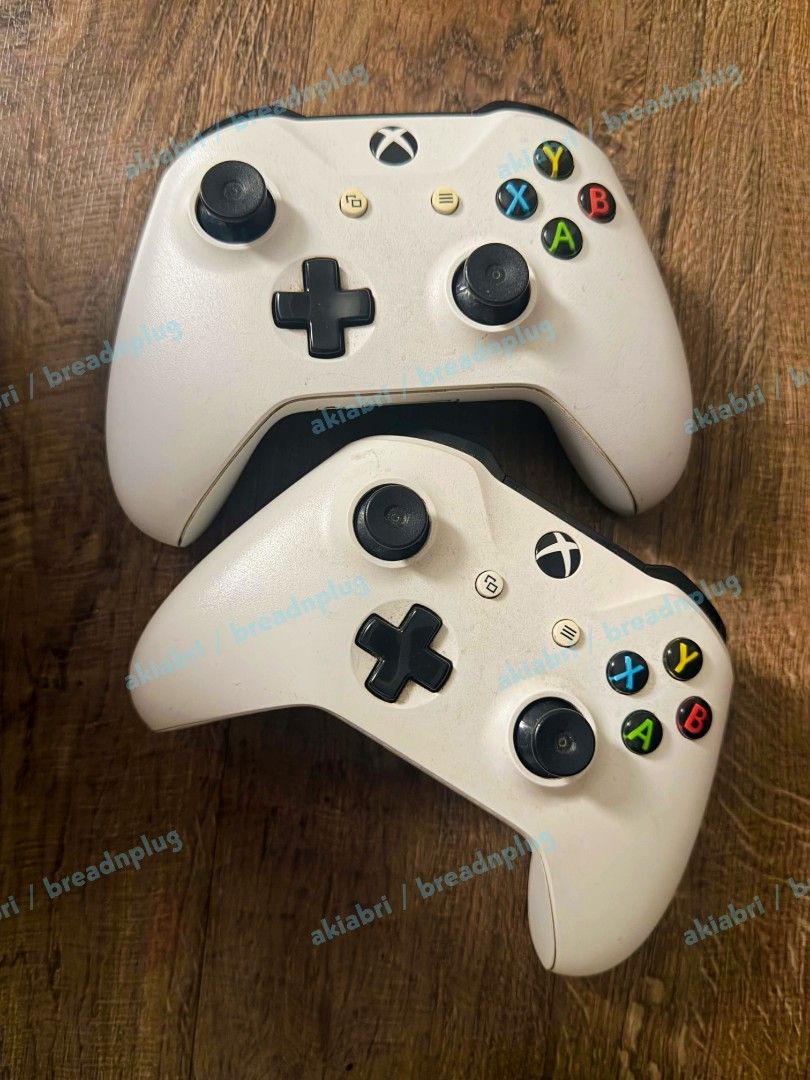 Xbox One S (Category: Xbox) located in Manila. Submitted by akiabri (Listing ID 1465588489, Image 2). Description: Xbox One S 1TB Bundle (WYSIWYG) ₱6,300 (Negotiable) 🎮 Complete Bundle — Ready for Gaming Includes: - Xbox One S 1TB Console - Power Cable - 2 Original Xbox Controllers - 3 Games (Disc): - GTA V - Mortal Kombat - F1 2018 ✨ Condition: ✅ Xbox One S 1TB ✅ Console is working ✅ Both original controllers included ⚠️ LB/RB buttons on both c