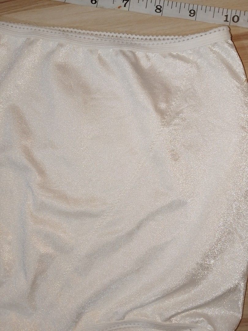 XL PLAYTEX WHITE PANTY (Category: Undergarments & Loungewear) located in Manila. Submitted by truecrystal-1407 (Listing ID 1465580861, Image 2). Description: .