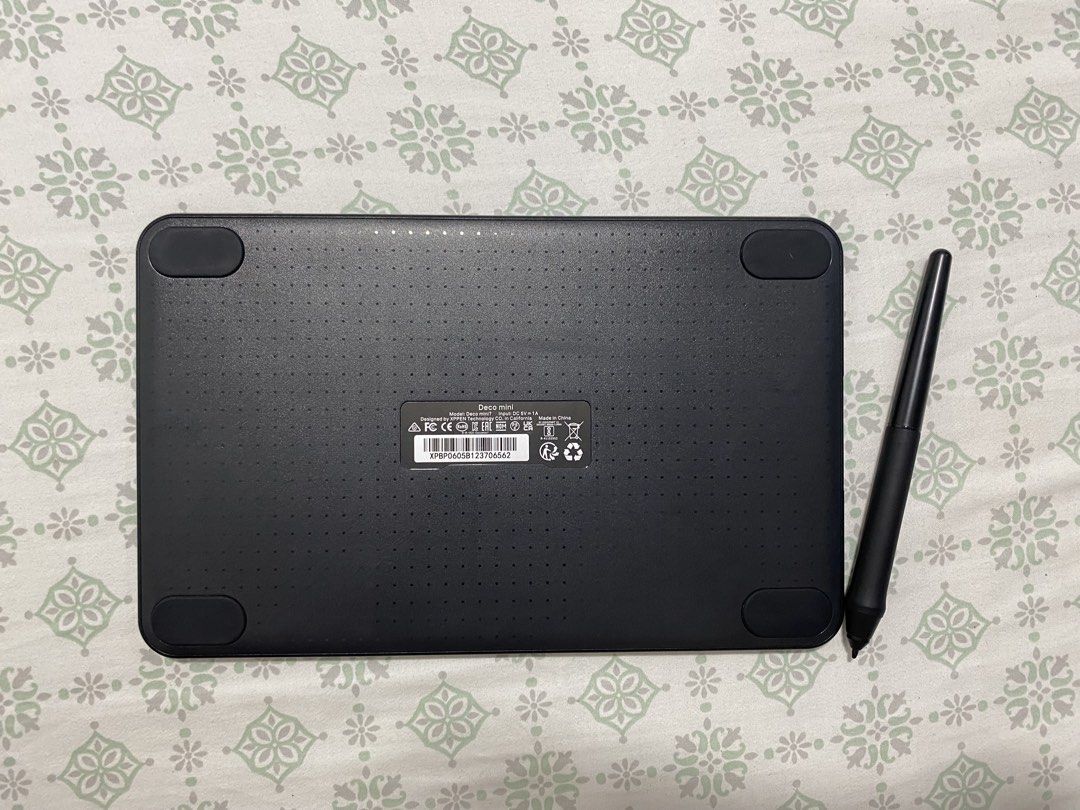 XpPen Deco mini7 (Category: Other Accessories) located in Tarlac. Submitted by notlion (Listing ID 1465682756, Image 2). Description: XP-Pen Deco mini7 Rfs:Not using it anymore Issues: Minor scratches on the top-left of the work area. These do not affect functionality and are only visible when light is reflected on it. Pen nib has been replaced once. Inclusions: See Photo 4 for the complete list of included items. Please refer to the photos for t