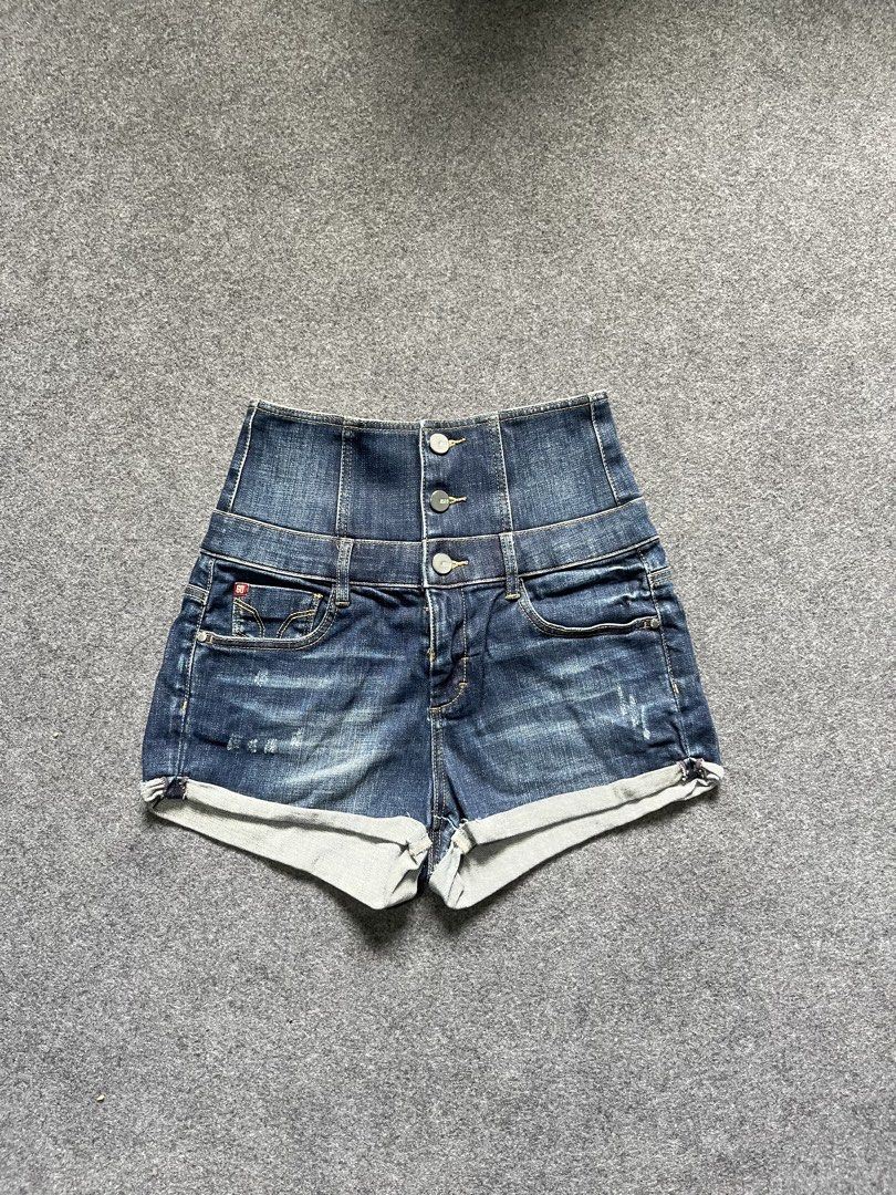 Y2K miss sixty (Category: Shorts) located in Lapu Lapu. Submitted by jhonrener41426 (Listing ID 1465636462, Image 1). Description: Size 26 Length-13 Leg opening-10 Asnew condition Color rate 9.8/10 Authentic Issue none .