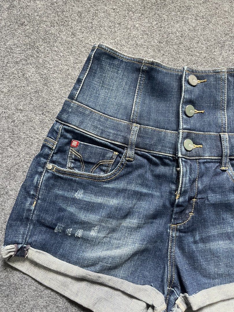 Y2K miss sixty (Category: Shorts) located in Lapu Lapu. Submitted by jhonrener41426 (Listing ID 1465636462, Image 3). Description: Size 26 Length-13 Leg opening-10 Asnew condition Color rate 9.8/10 Authentic Issue none .