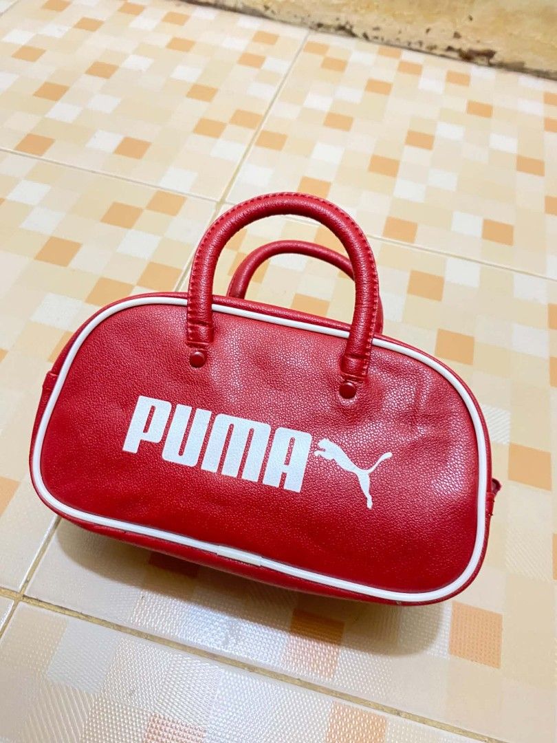 Y2K PUMA BURGUNDY MINI BAG (Category: Cross-body Bags) located in Bacoor. Submitted by jemmskiee. (Listing ID 1465671724, Image 2). Description: Y2K PUMA BURGUNDY MINI BAG HAND BAG - SLING BAG BRANDNEW CONDITION AUTHENTIC NO ISSUE 📌LOC BACOOR CAVITE.