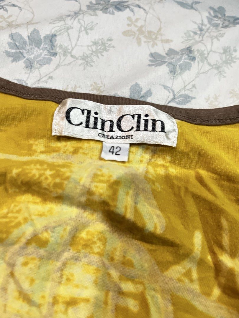Y2K VINTAGE LONG SLEEVES (Category: Longsleeves) located in Butuan. Submitted by darlingdressco. (Listing ID 1465719885, Image 2). Description: HEARING OFFERS.