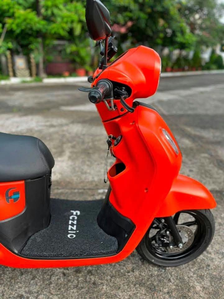 Yamaha Fazzio Scooter (Category: Motorbikes for Sale) located in Manila. Submitted by jeremywayn81052 (Listing ID 1465649207, Image 2). Description: 68K FIXED PRICE‼️ 68K FIXED PRICE‼️ 68K FIXED PRICE‼️ FOR SALE YAMAHA FAZZIO 2025 NILABAS NG CASA LOW ODO 2,961 LEGIT UNLI SCAN COMPLETE PAPERS ORIG OR/ CR OPEN DEED OF SALE 1ST OWNER ACQUIRED STOCK ENGINE ( SMOOTH FRESH ) WALANG KALIKOT ALL BOLTS MAY CASA MARKINGS PA 3 YEARS REGISTERED 2028 PA MA EX