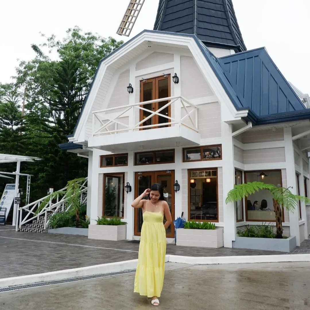 Yellow Tiered Maxi Dress (Category: Dresses) located in Rizal. Submitted by likasie (Listing ID 1465713821, Image 3). Description: no brand. Like new. worn twice only nice quality same sa Mango or ZARA cotton up to 34" bust only with size zipper and lining 📍Cainta/Pasig.