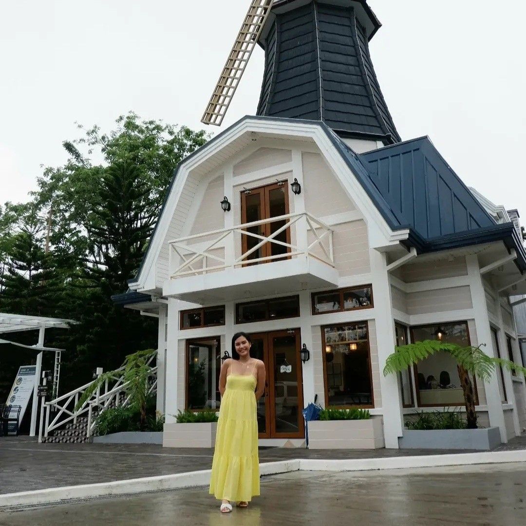 Yellow Tiered Maxi Dress (Category: Dresses) located in Rizal. Submitted by likasie (Listing ID 1465713821, Image 2). Description: no brand. Like new. worn twice only nice quality same sa Mango or ZARA cotton up to 34" bust only with size zipper and lining 📍Cainta/Pasig.